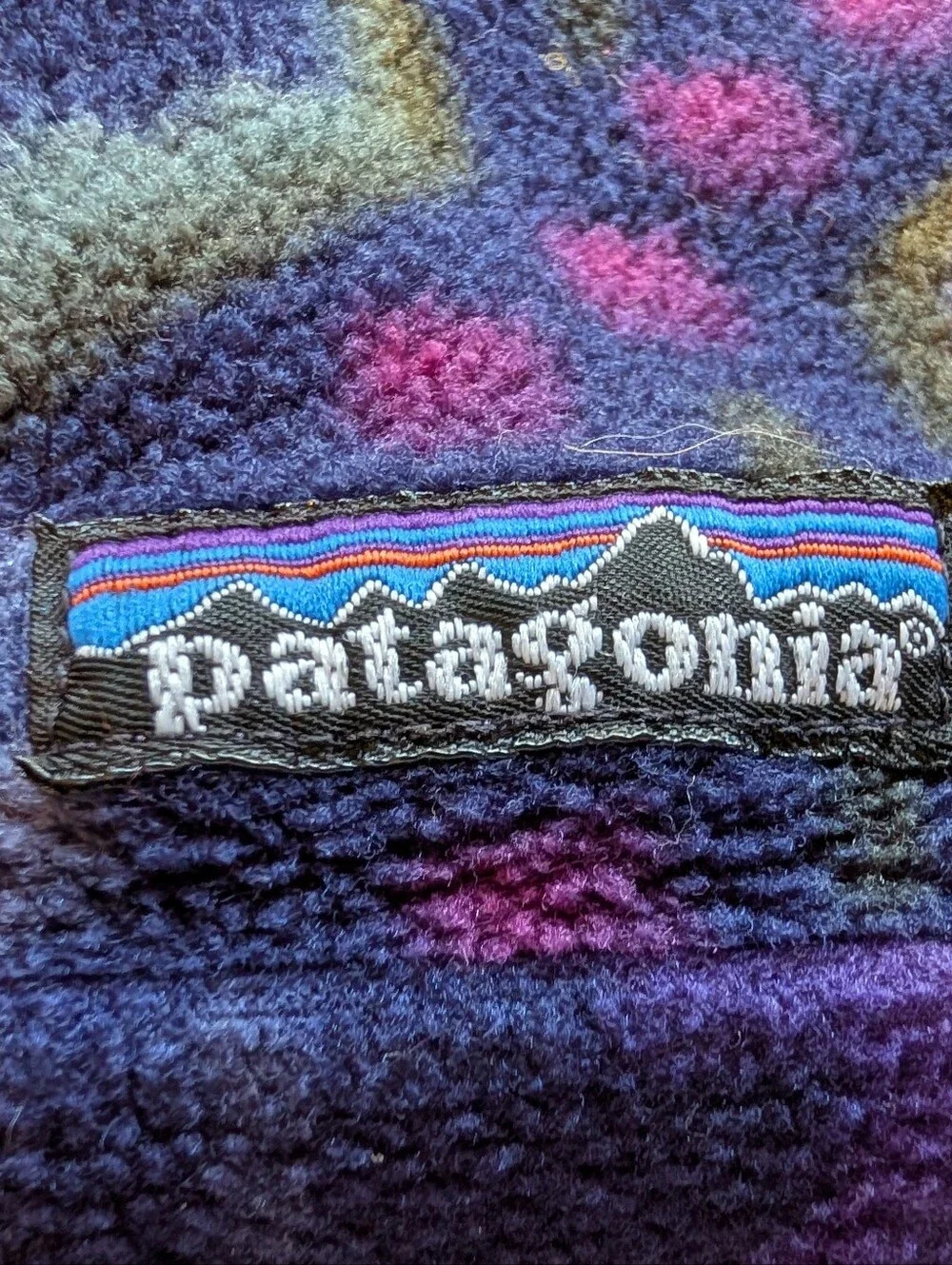 VINTAGE Patagonia 1990s Made In USA Fleece Snap Batik Purple Navy  XS